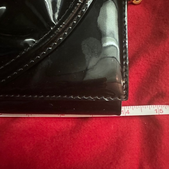 Authenticated Valentino Garavani Black Patent Leather Clutch w GoldChain duster - Picture 13 of 17